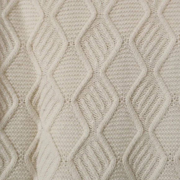 Max Studio Oversized Sweater - Picture 3 of 8